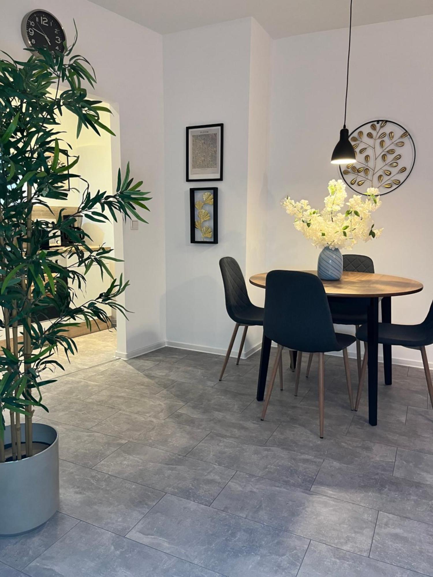 Ferienwohnung Bloom 베른카슈텔쿠에스 외부 사진