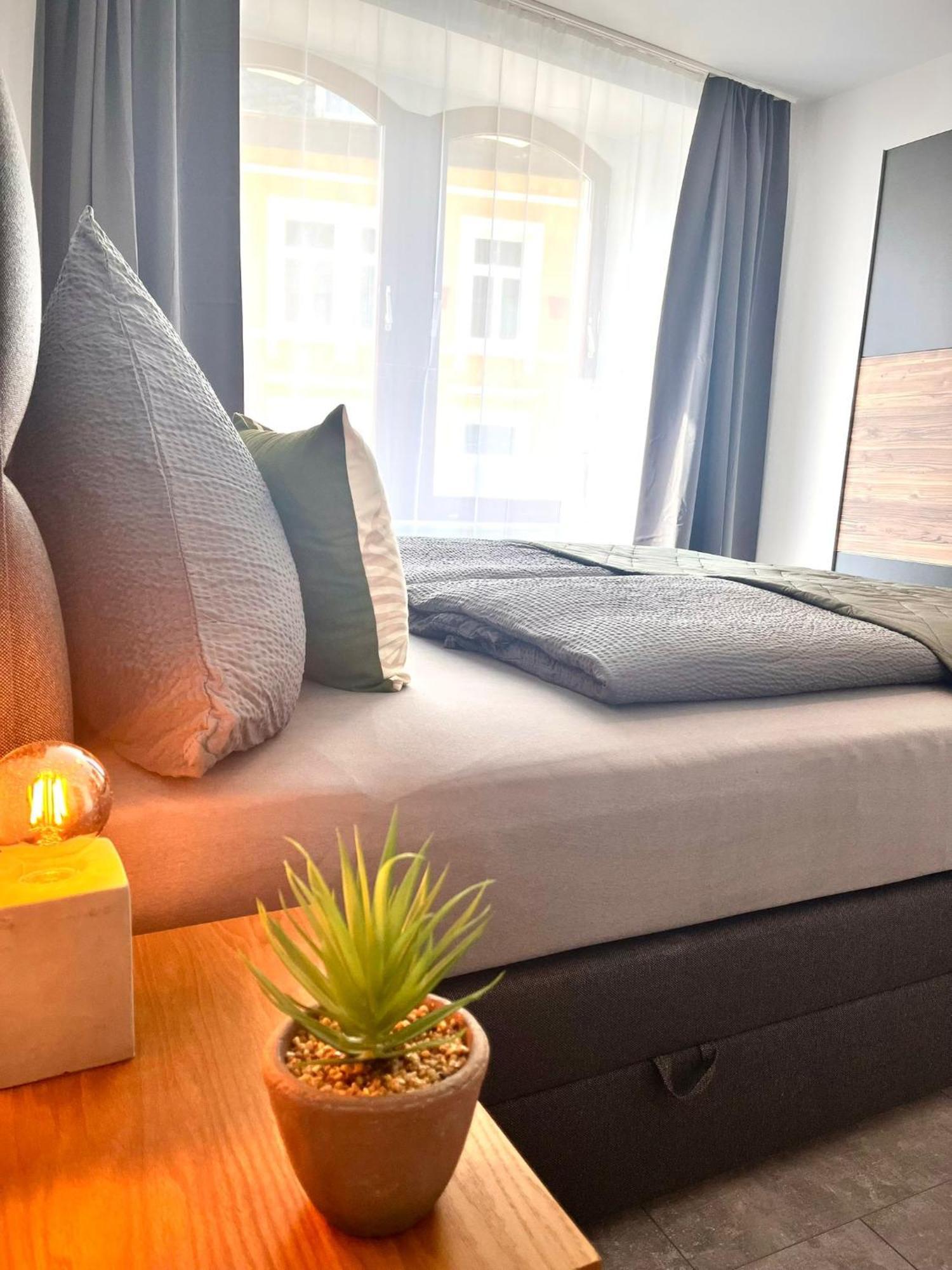 Ferienwohnung Bloom 베른카슈텔쿠에스 외부 사진