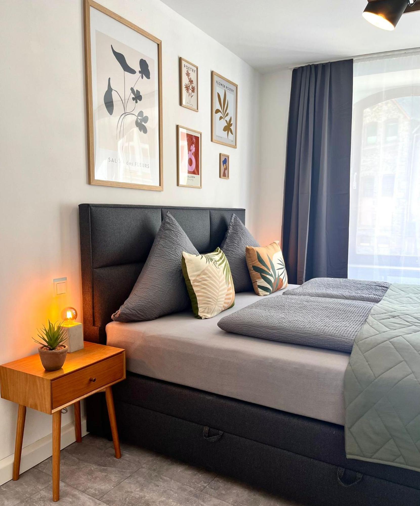 Ferienwohnung Bloom 베른카슈텔쿠에스 외부 사진
