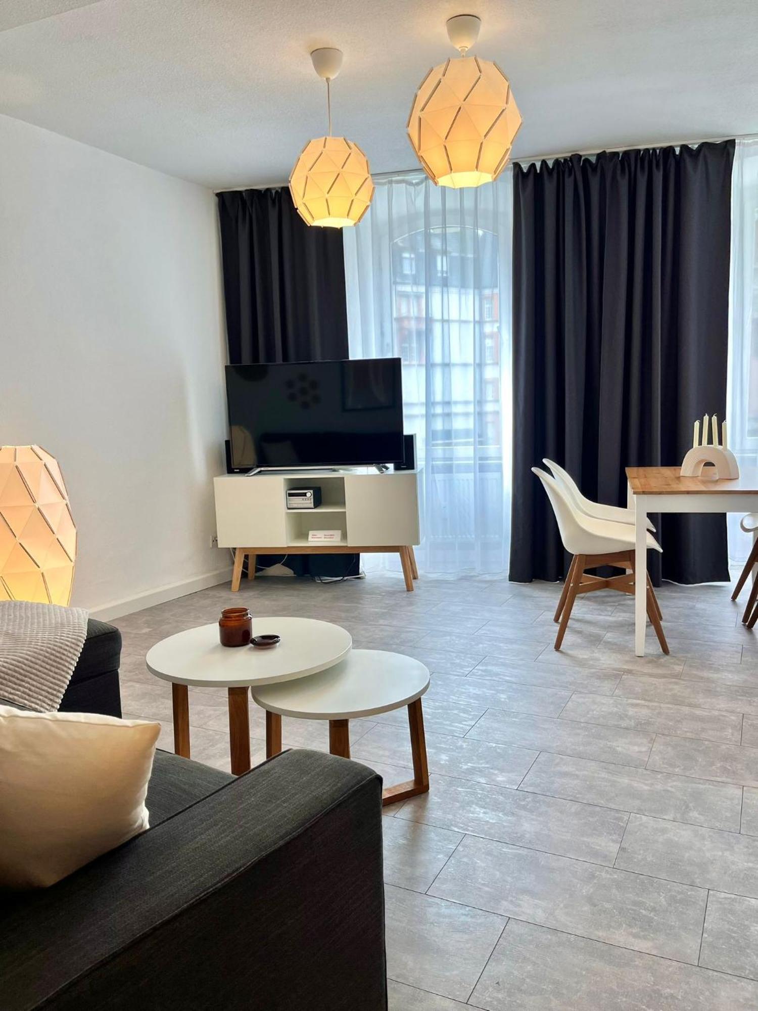 Ferienwohnung Bloom 베른카슈텔쿠에스 외부 사진