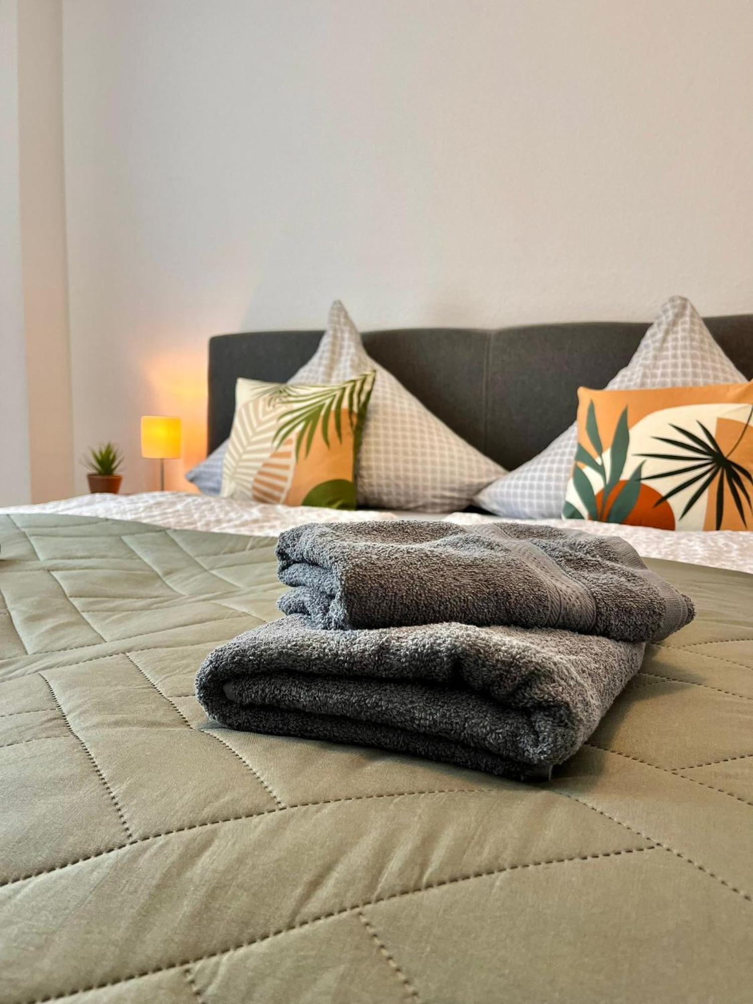 Ferienwohnung Bloom 베른카슈텔쿠에스 외부 사진