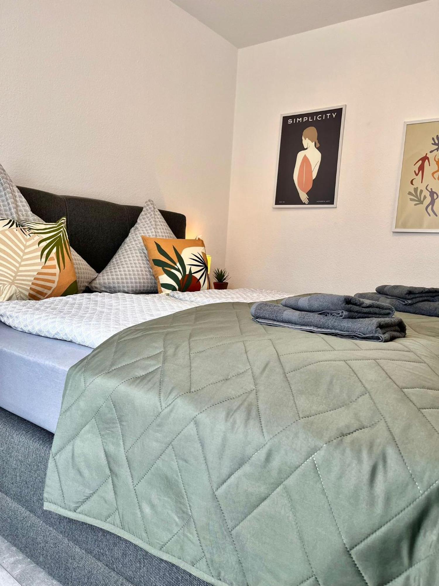 Ferienwohnung Bloom 베른카슈텔쿠에스 외부 사진